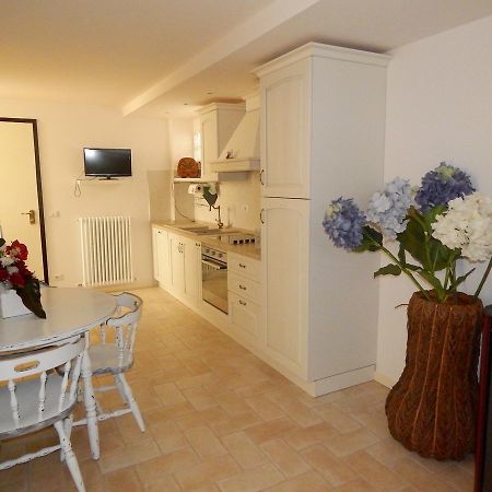 S84 - Sirolo, Deliziosa Taverna Bilocale Appartement Buitenkant foto